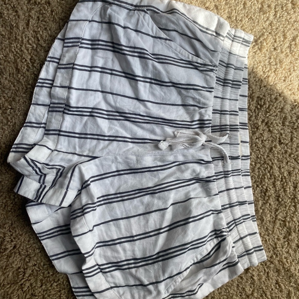 White Billabong Shorts